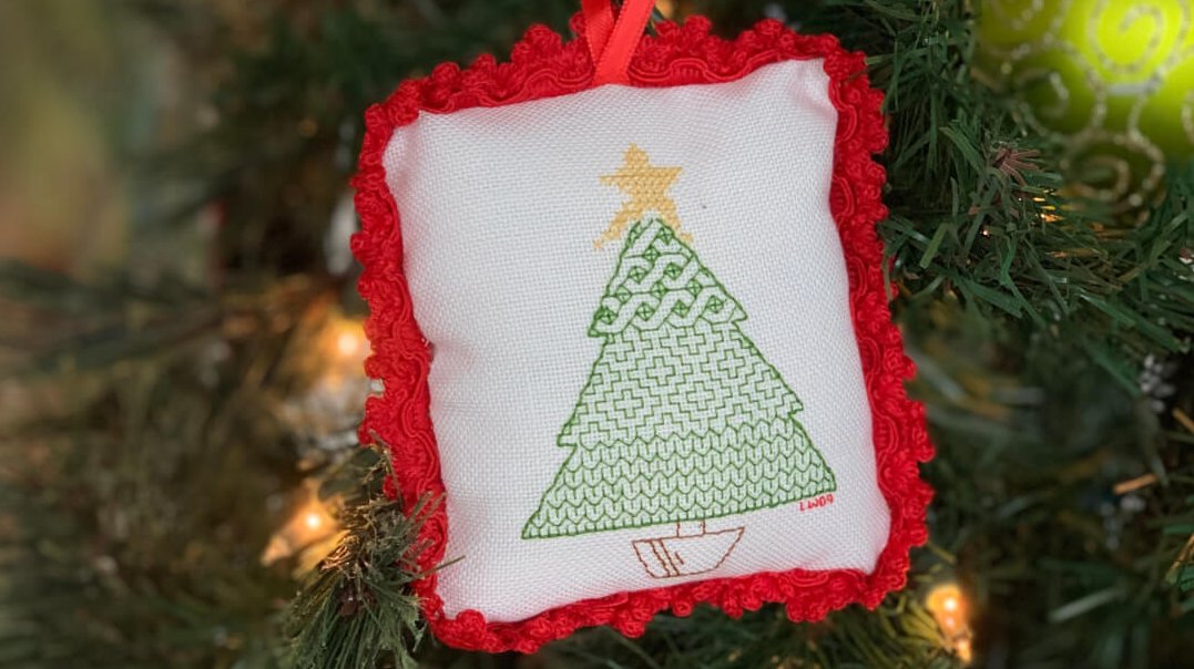 2018 Holiday Countdown: 31 Days of Stitched Ornaments