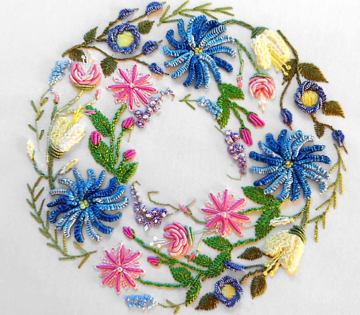 Online Class: Beginning Brazilian Dimensional Embroidery with Judy Caruso