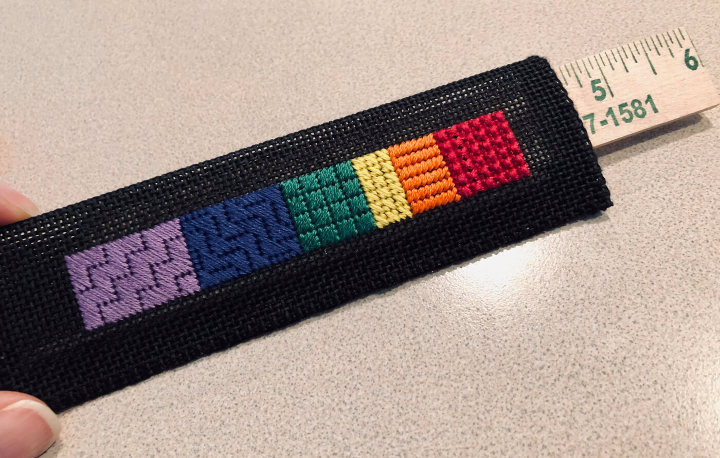 Stitch the Rainbow: Arc En Ciel, a rainbow ruler pocket
