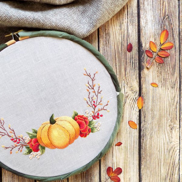 Stitchalong Create a surface embroidery 3D Koi Fish Pond