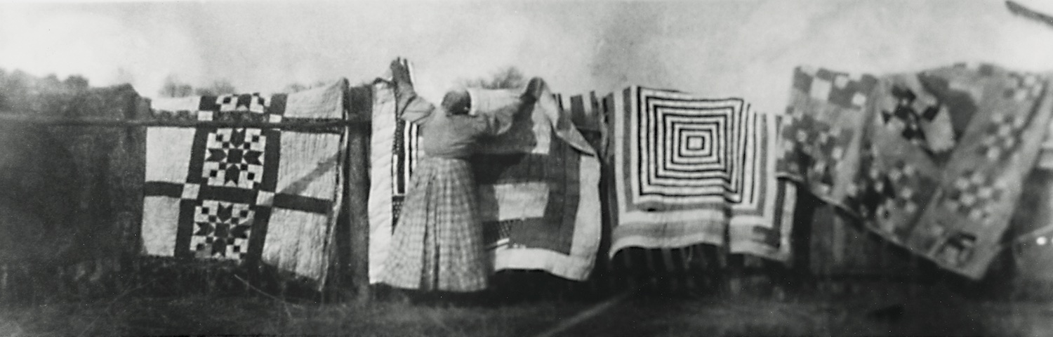 Celebrating African American Textile Artists: Gee's Bend Quilters
