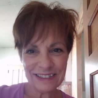 Profile picture of Shelley Collins