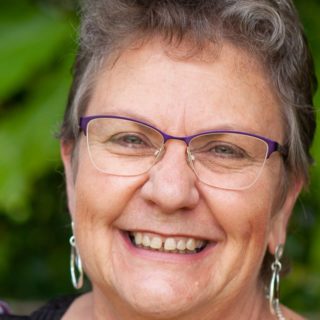 Profile picture of Lynne Saez