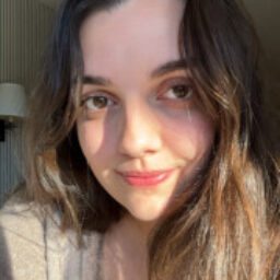 Profile picture of Victoria Coyle