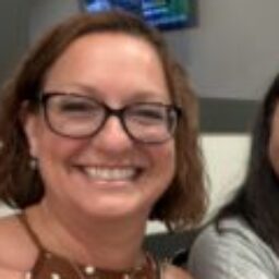 Profile picture of Jennifer Lorenz