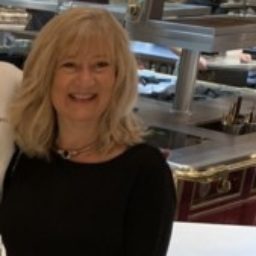 Profile picture of Diana Paisley