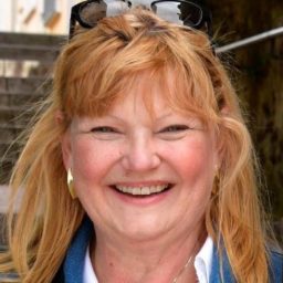Profile picture of Linda Casey