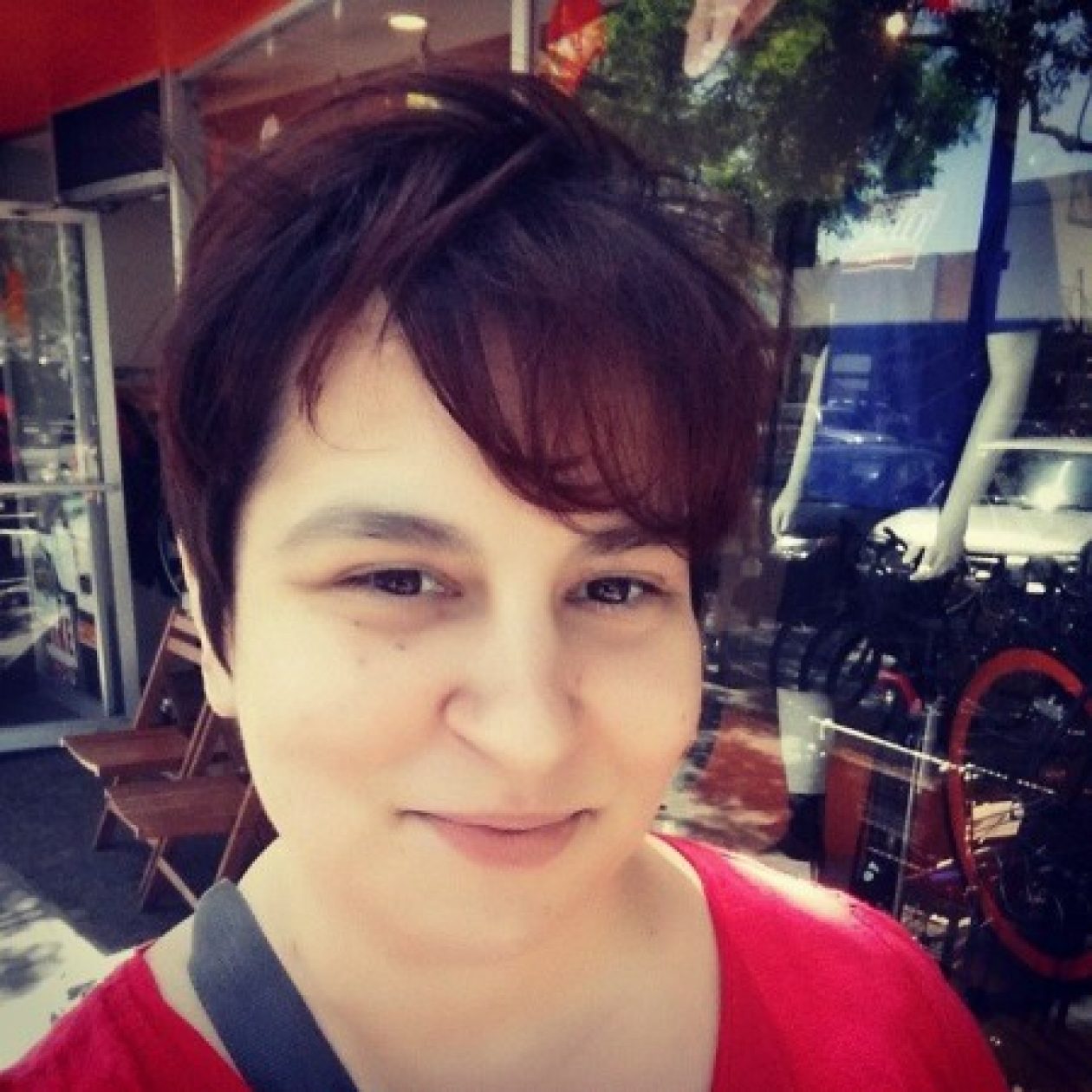 Profile picture of Elizabeth Holdmann